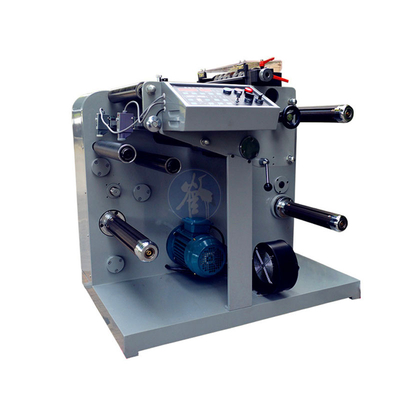 Machine de refendage et de rembobinage de ruban adhésif double face pour les matériaux imprimés